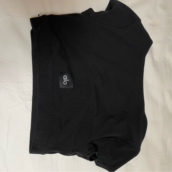 All Crop Top - Picture 3 of 3